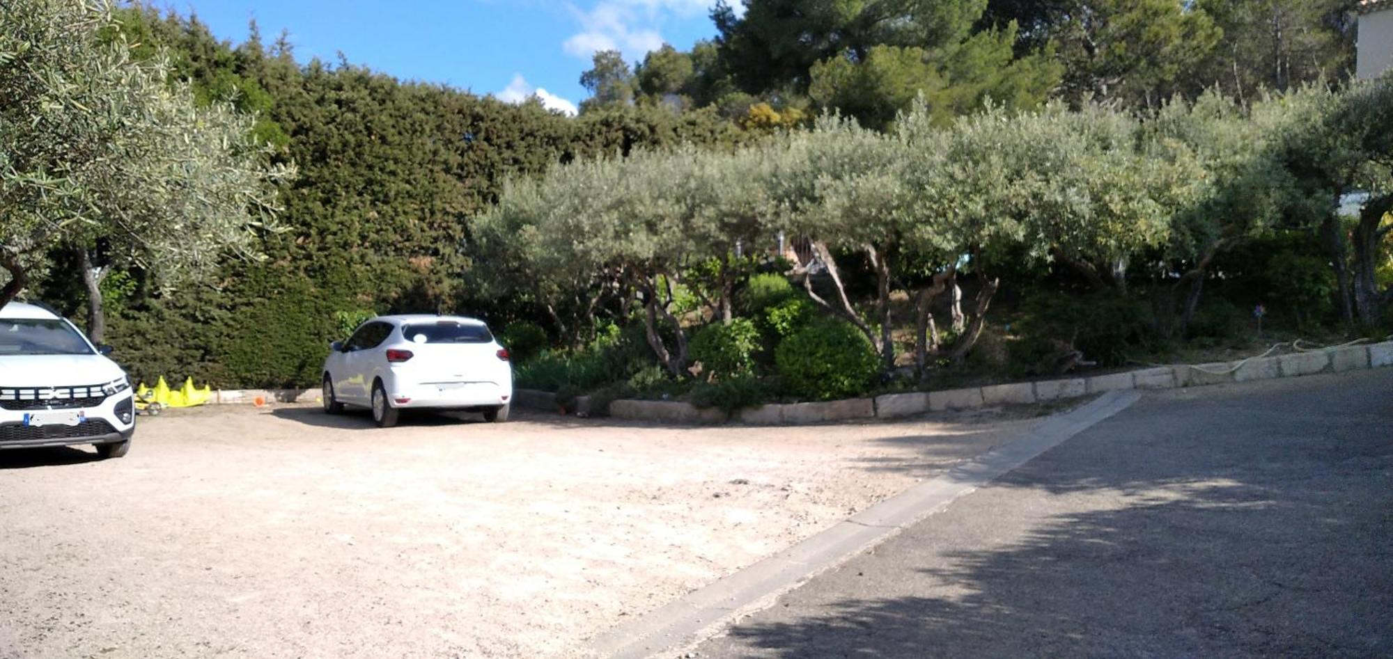 Location Gite En Provence Бокер Екстериор снимка