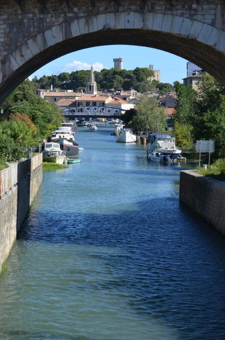 Location Gite En Provence Бокер Екстериор снимка