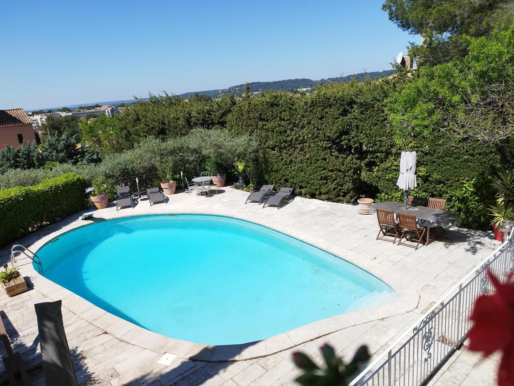 Location Gite En Provence Бокер Екстериор снимка